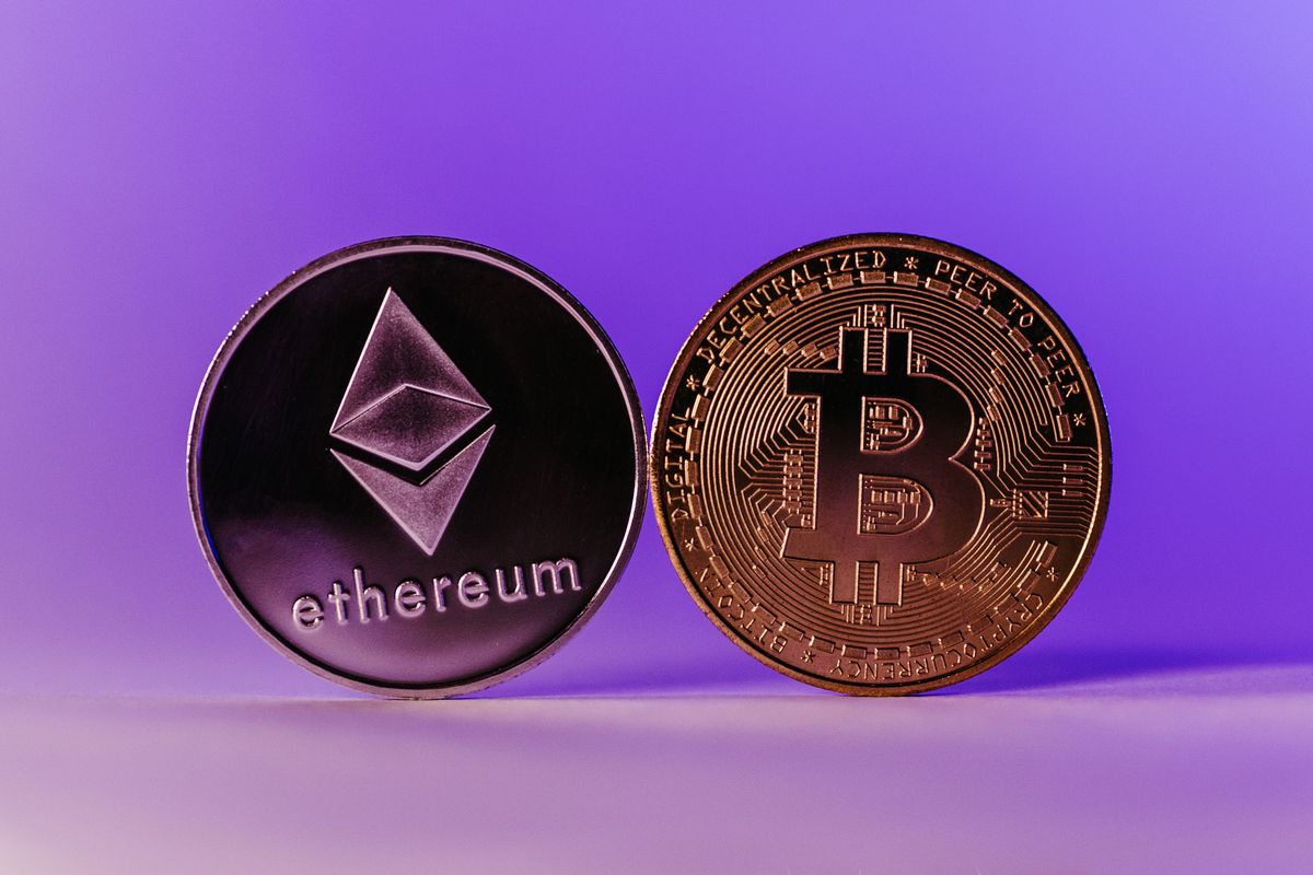 Trump’s Crypto Empire Puts the CLARITY Act at the Center of America’s New Ethics Debate 1 Close-up of Ethereum and Bitcoin coins symbolizing cryptocurrency and blockchain technology against a purple backdrop.