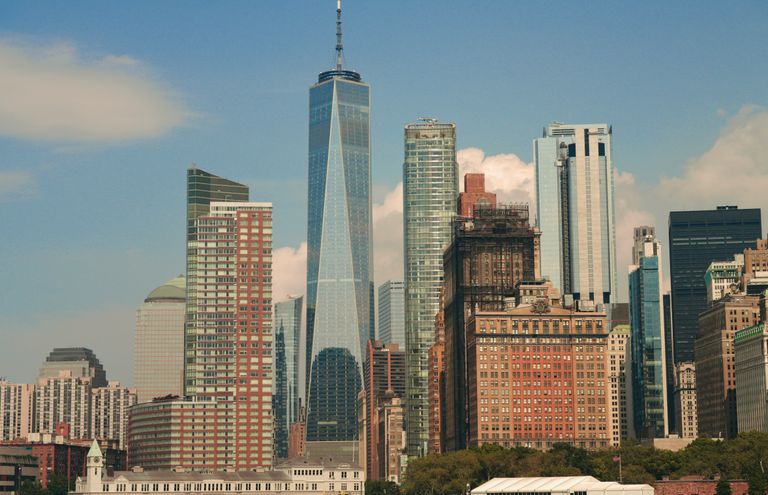 Manhattan’s Richest Buyers Pull Back After Mamdani’s New Tax Takes Effect