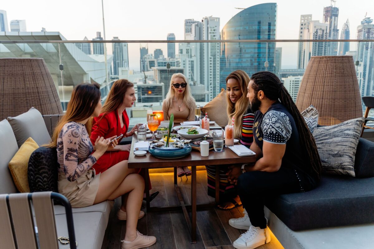 friends-sitting-at-the-table