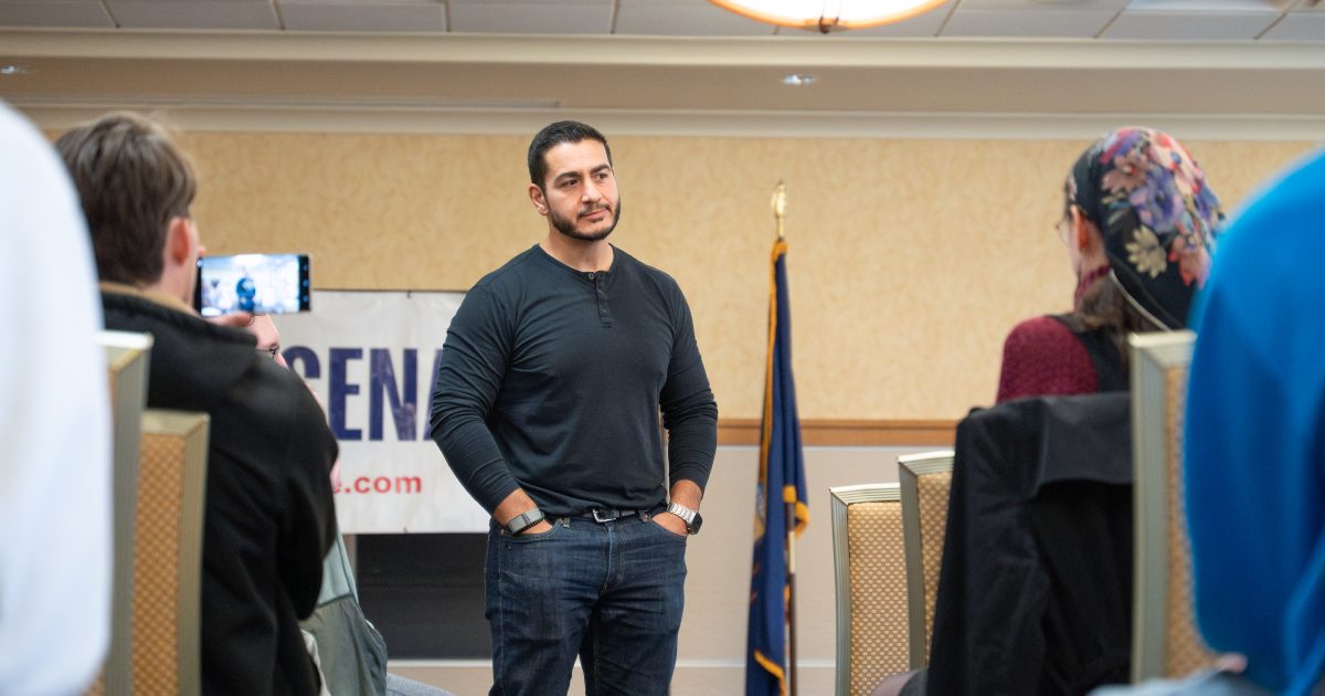 Abdul El Sayed meet and greet by Conlan Houston 2 1200x630 1