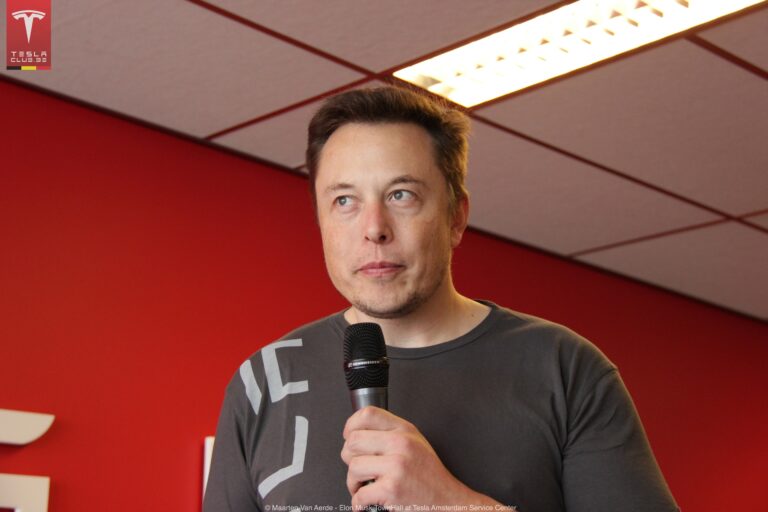 Elon Musk’s SpaceX Hiring Pitch Collides With America’s Costly AI Data Center Reality