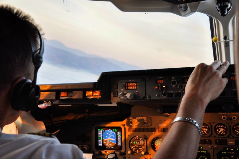 FAA Turns Gamers Into Air Traffic Controllers as Unusual Recruitment Strategy Drives Record Hiring Surge
