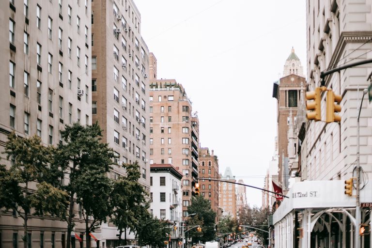 Trump Moves to Stop NYC’s Pied-à-Terre Tax as Debate Over Luxury Homes and Housing Costs Grows
