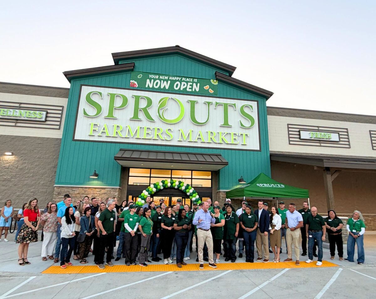 New Sprouts Farmers Market Opens in Arlington, Virginia 1 759803054 1467419868526345 831450993136762338 n