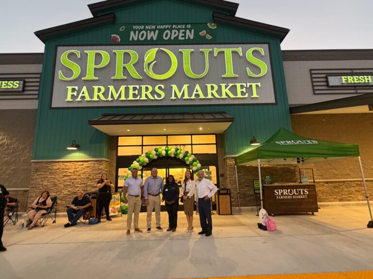 New Sprouts Farmers Market Opens in Arlington, Virginia