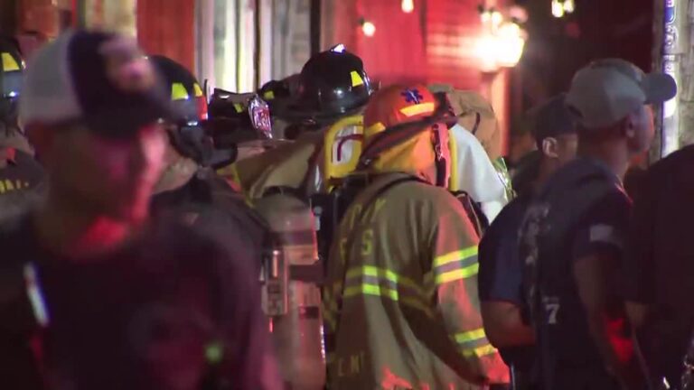 Six firefighters injured in four-alarm Williamsburg restaurant fire