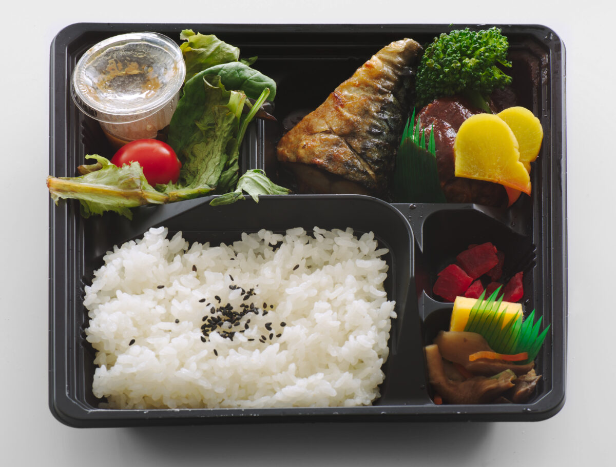 11 Popular Lunches From Around The World Worth Trying 1 Bento box from a grocery store