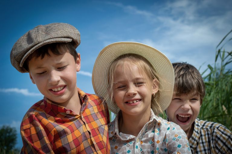 15 Things Every Boomer Kid Did That Would Baffle  Kids Today