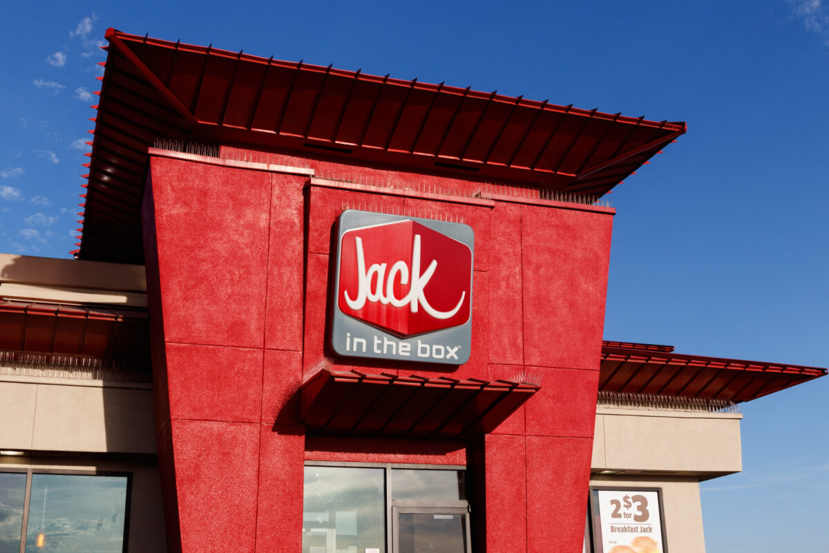 10 Burger Chains Ranked by Customer Satisfaction: The Latest Scores and Loyalty Standouts 3 Las Vegas - Circa June 2019: Jack-In-The-Box Fast Food Restaurant. Jack-In-The-Box is famous for its two for 99 cent tacos VI