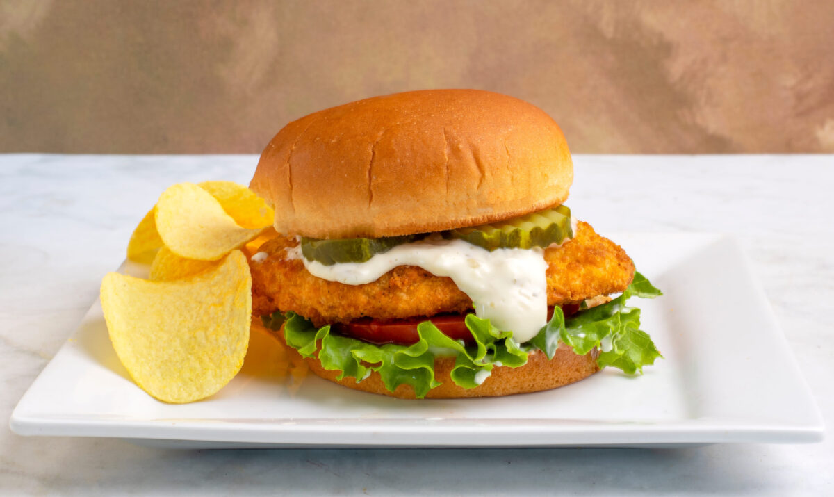 5 Chick-fil-A Menu Items That Are Actually Worth Ordering 1 chicken breast with lettuce , tomato and pickles served on a hamburg bun