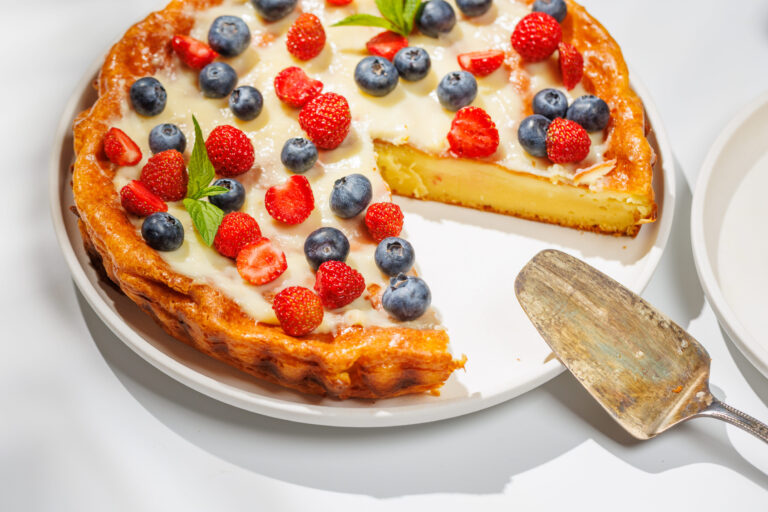 Berry Tart Pie: A Delicious Burst of Sweet, Fruity Flavor