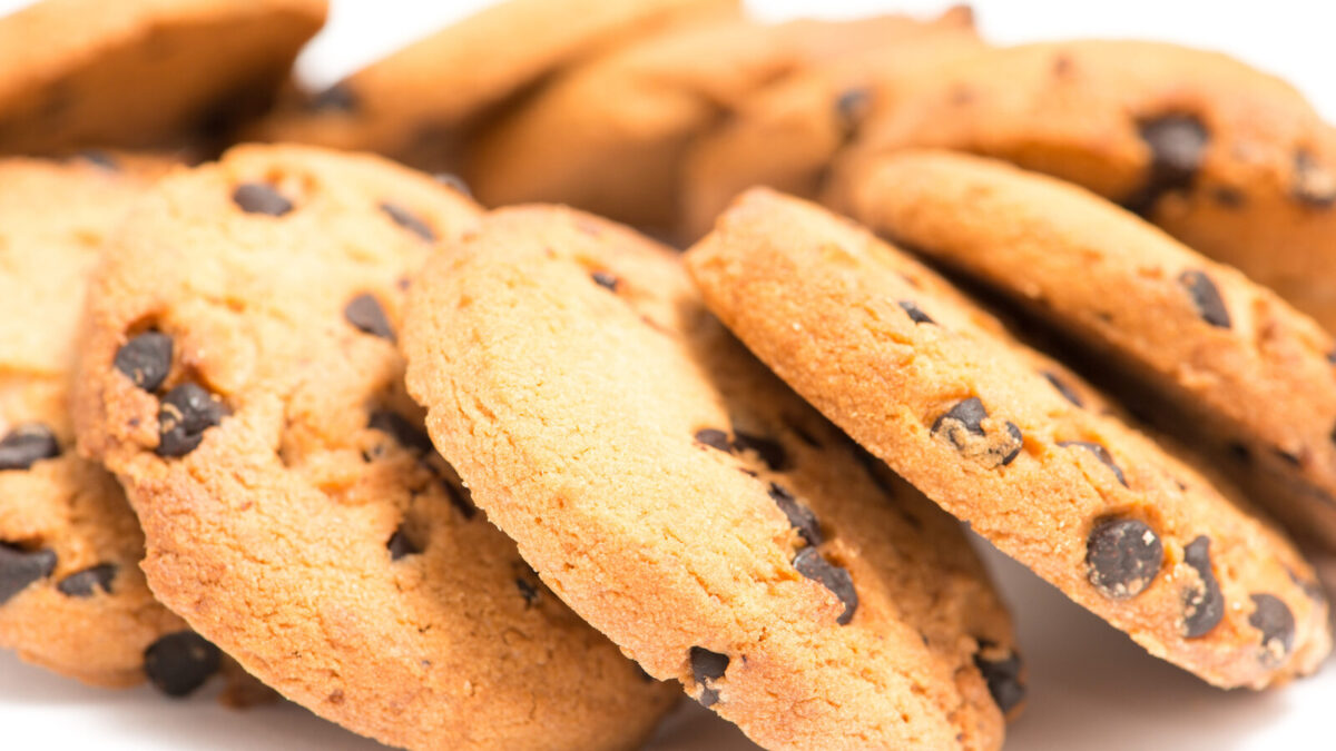 Small Details That Explain Why Bakery Cookies Taste Different From Homemade Ones