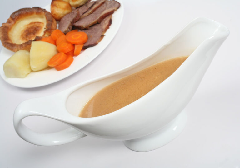 7 Common Homemade Gravy Mistakes That Could Be Ruining Your Dinner
