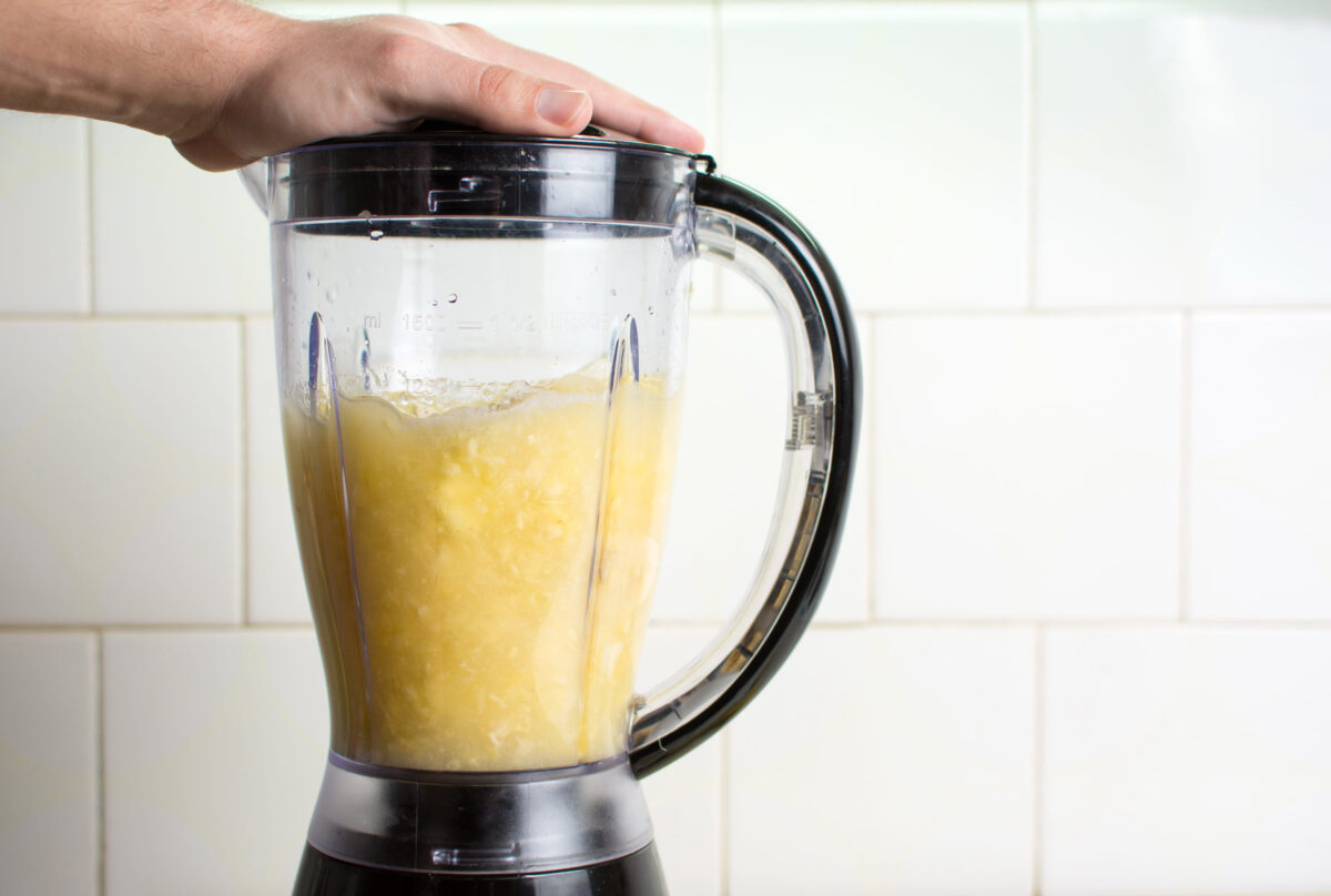 Using blender for making a healthy smoothie