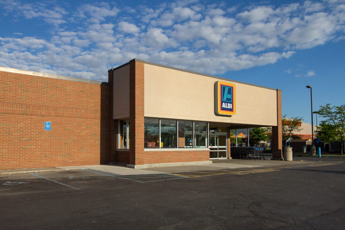 Fort Gratiot, Michigan, USA - May 30, 2017: Exterior of Aldi's supermarket. German based Aldi's bills itself as a discount supermarket chain with over 10,000 stores worldwide.