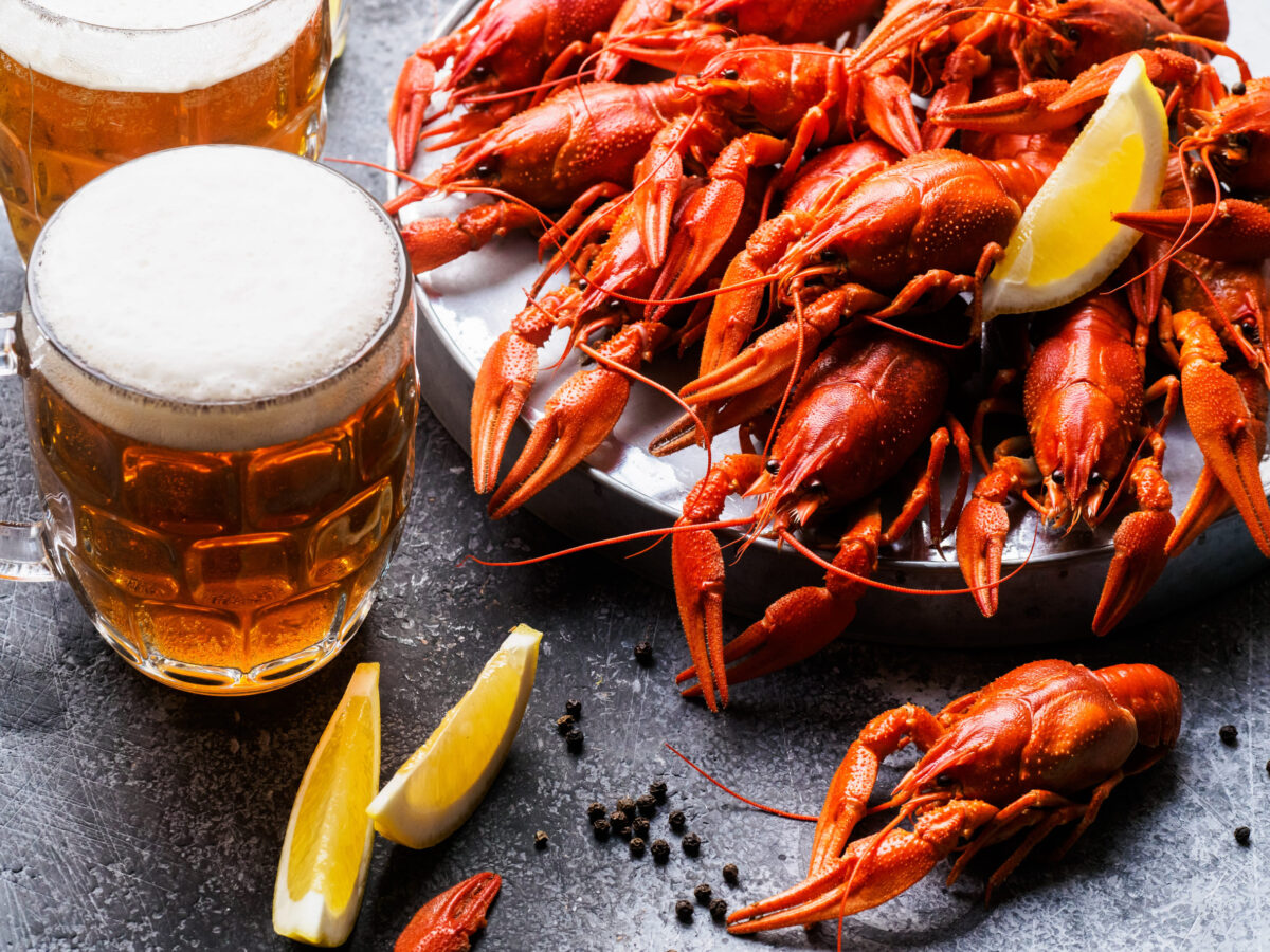 A Seasonal Food Guide to Louisiana’s Cajun Bayou 2 99002340 m