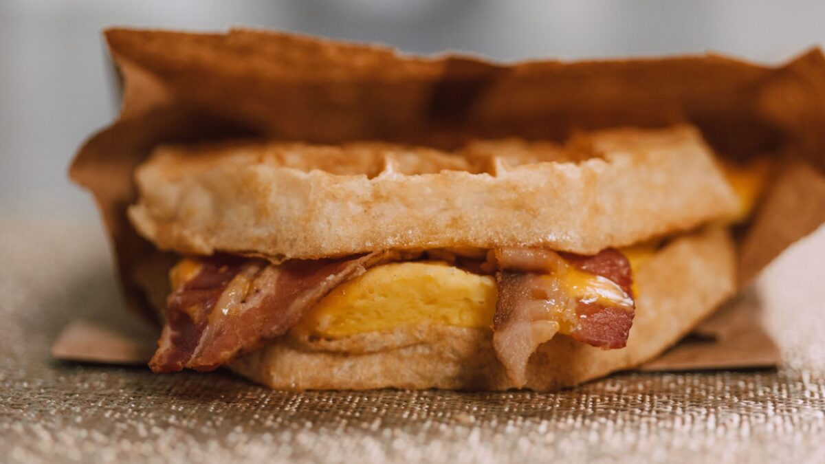 10 Fast-Food Breakfast Sandwiches Ranked From Worst to Best 2 10 Fast-Food Breakfast Sandwiches Ranked From Worst to Best