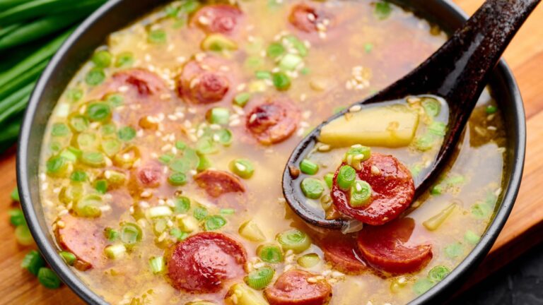 8 hearty soups that make cold evenings better