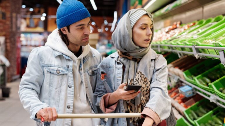 10 States Where Families Spend the Most on Groceries in 2026, According to New Data