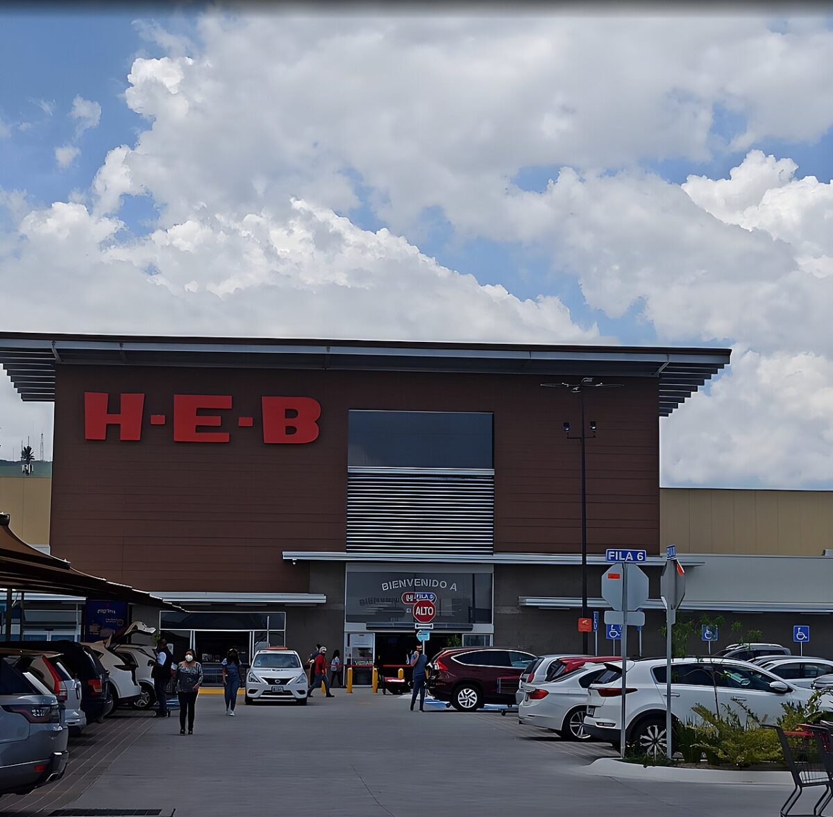 H E B QRO