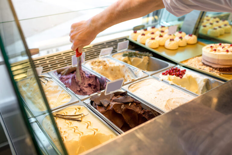 Remember This ’60s Ice Cream Parlor That Used to Be a Mall Favorite?