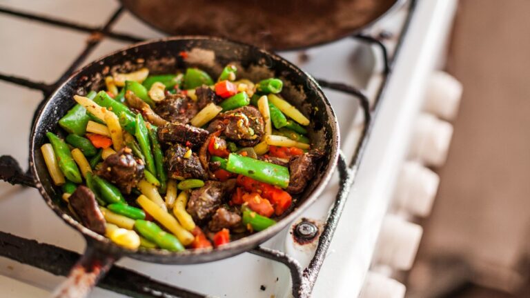 7 One-pan fall meals that make weeknight cooking so much easier