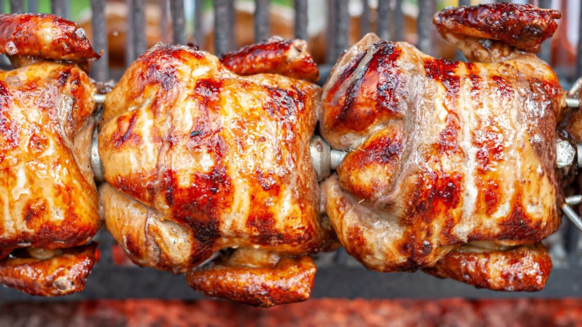 9 Grocery Store Rotisserie Chickens Ranked From Worst to Best 1 Rotisserie Chickens