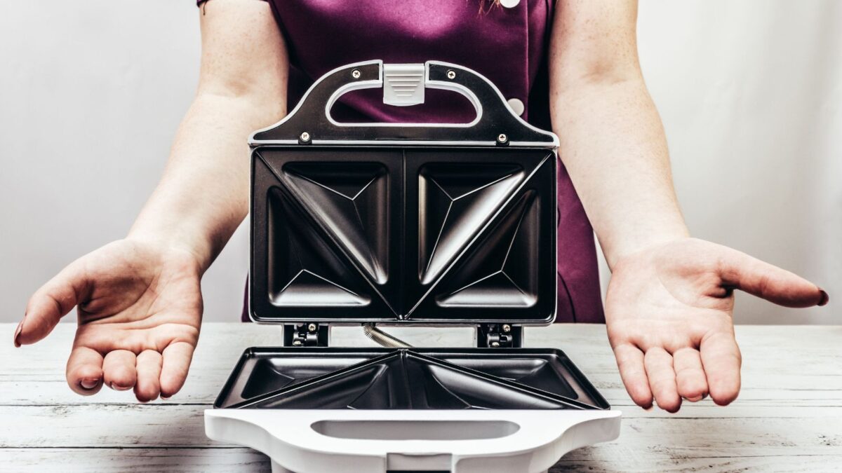 9 Kitchen Gadgets That Sounded Great and Now Sit in the Cabinet 2 9 Kitchen Gadgets That Sounded Great and Now Sit in the Cabinet