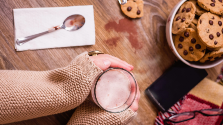 8 Delicious Things to Pair With Cookies When You Want More Than Just a Snack