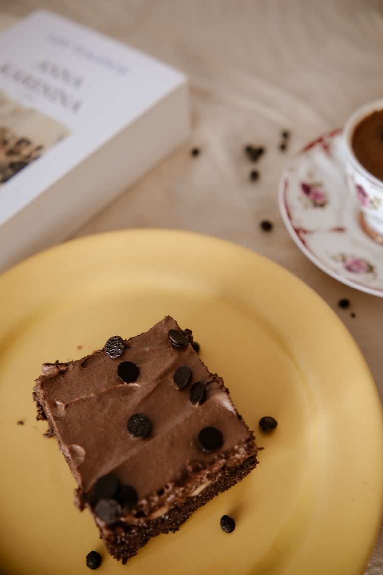No Eggs? No Apples? No Problem: 7 Depression-Era Desserts That Made Something Sweet From Almost Nothing