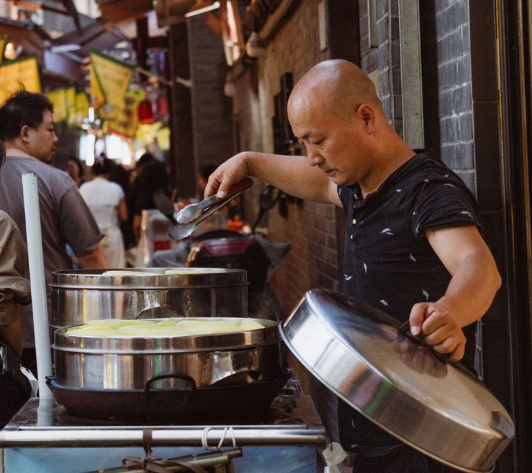 From Crispy Breakfast Wraps to Stuffed Mussels: 5 Street Foods to Try