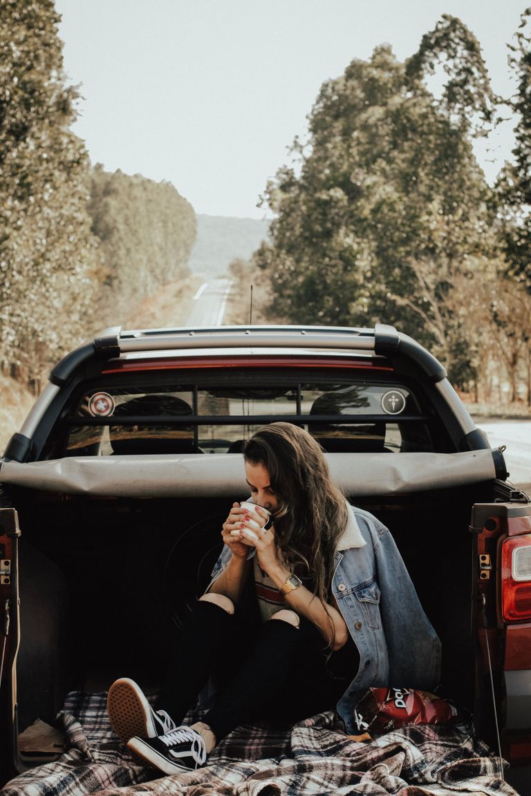 Don’t Let Your Snack Bag Hijack the Vacation: 7 Foods to Rethink Before a Long Road Trip