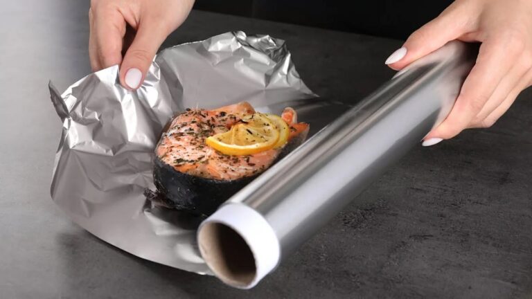 4 Foods Experts Say You Should Never Wrap in Aluminum Foil