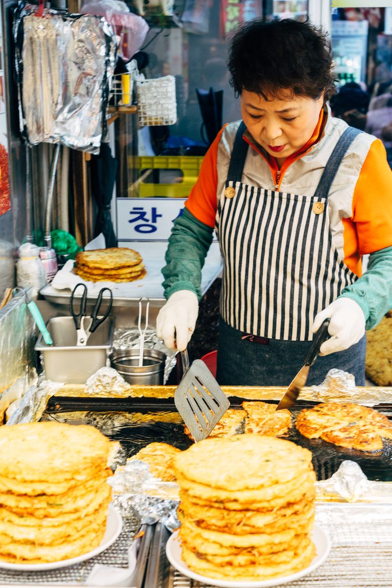 7 Common Kitchen Habits That Waste More Food Than You Realize
