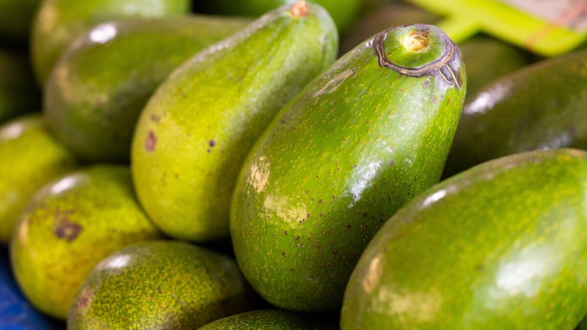 8 Foods That Lose Flavor or Texture in the Fridge