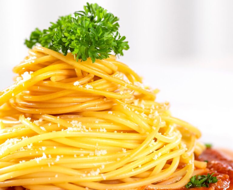 9 Jarred Pasta Sauces Ranked From Worst to Best