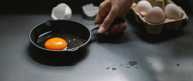 Butter or Oil for Seasoning Cast Iron? Here’s What Cookware Makers Recommend