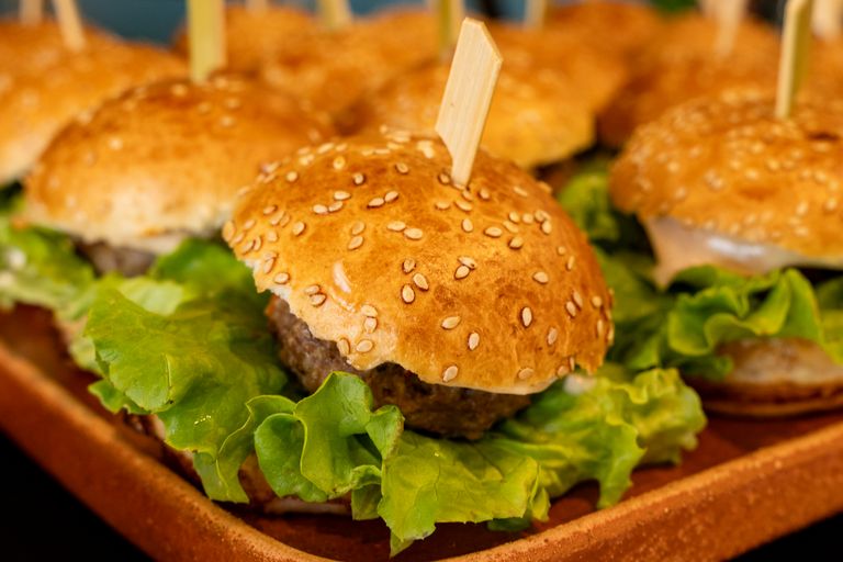 5 Simple Ways to Reheat Burgers Without Turning Them Tough