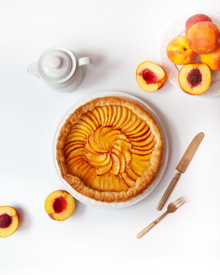 This Easy Peach Cobbler Comes Together Without Making a Complicated Crust