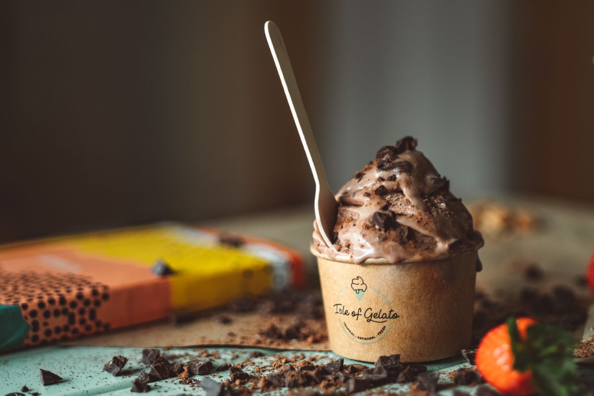 Gelatelli Gelato Recalled at Lidl Stores in 10 States and D.C.: Check Your Freezer Before the Next Cone 1 Indulge in creamy chocolate gelato with chocolate chunks, served in an eco-friendly paper cup for a delightful treat.
