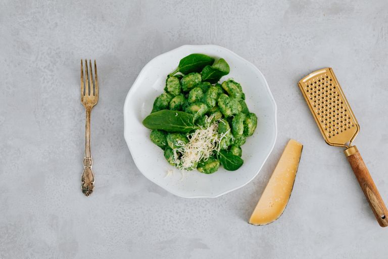 These Three-Cheese Spinach Stuffed Shells Make Staying In Taste Like a Dinner Plan