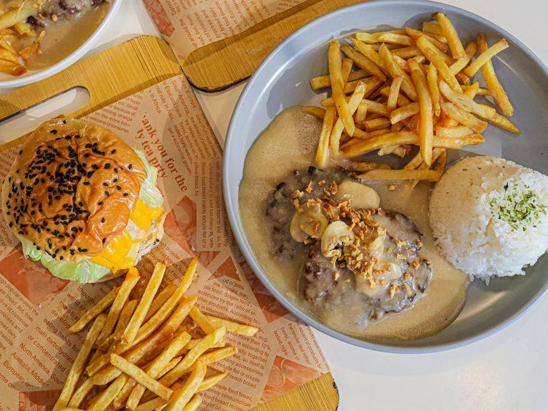 10 State Fair Foods and the States That Made Them Famous