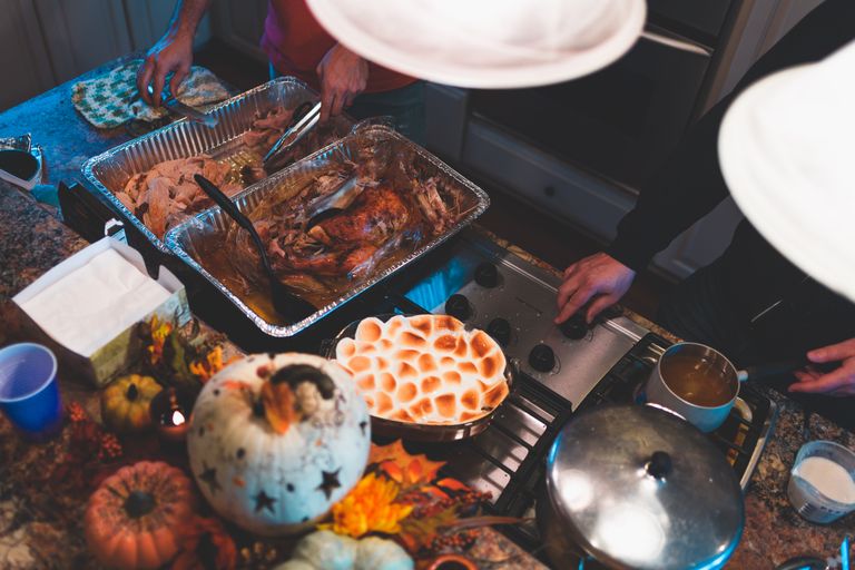 10 Thanksgiving Foods TSA Will Let You Carry On and 6 It Won’t